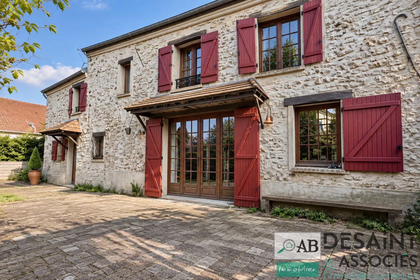 Maison 7 pièces 167 m² · à Briarde · 167 m² · 319 000 €