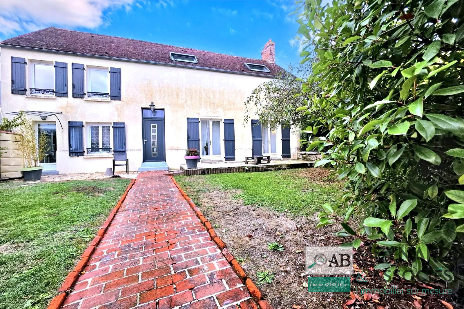Maison 7 pièces 224 m² · à Saint-Augustin · 224 m² · 399 900 €